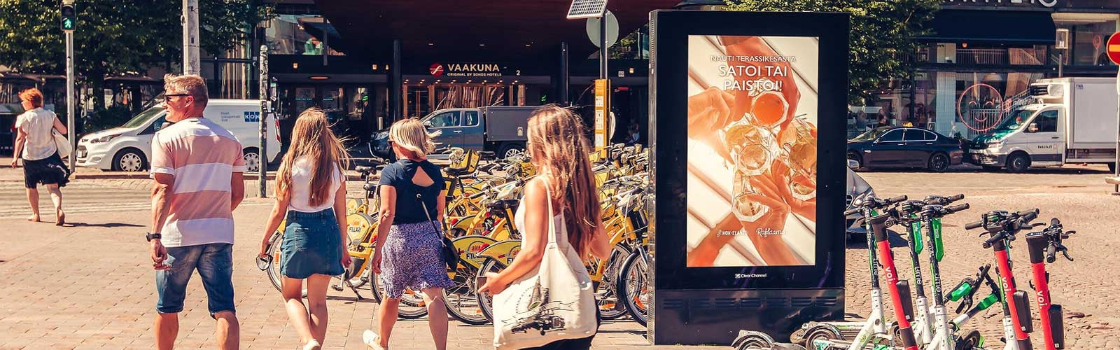 Downtown-digital-mediapinta-Helsingin-keskustassa